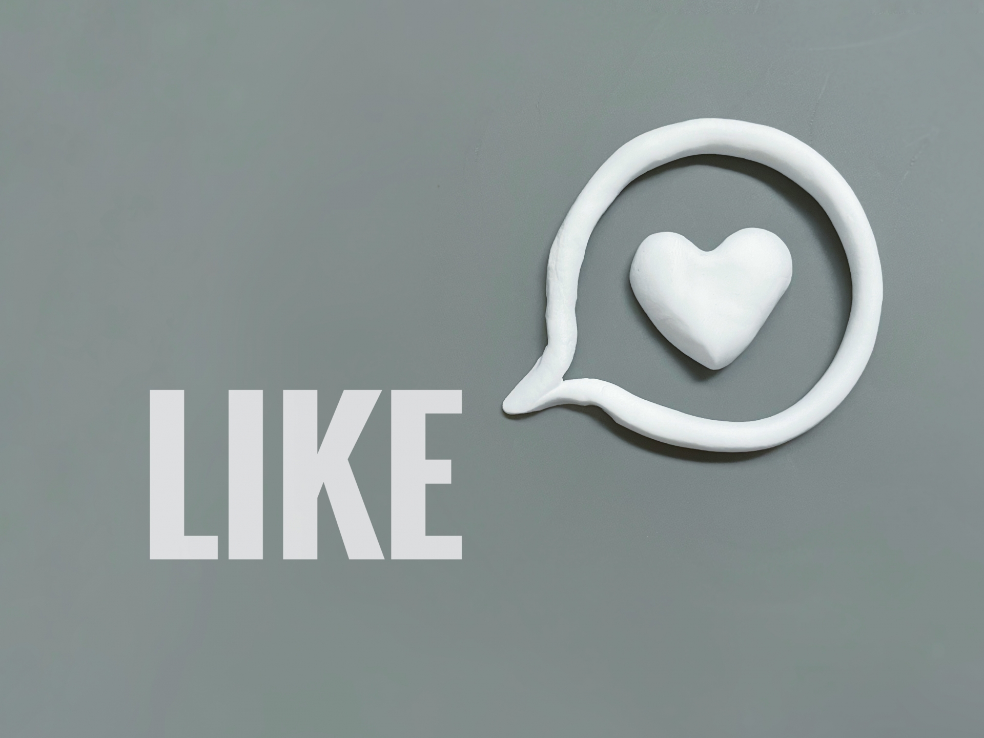 なぜ、あの人は可愛がられるのか？職場で可愛がられる人の特徴